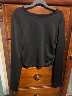 SHEIN Black Long Sleeve Ruched Side Crop Top
